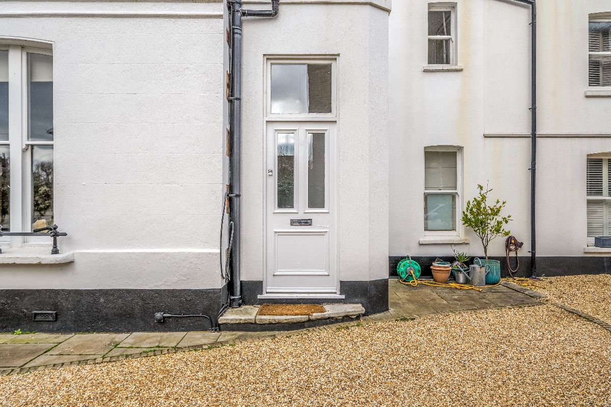 1 bed character property to rent in Mill Road, Salisbury  - Property Image 1