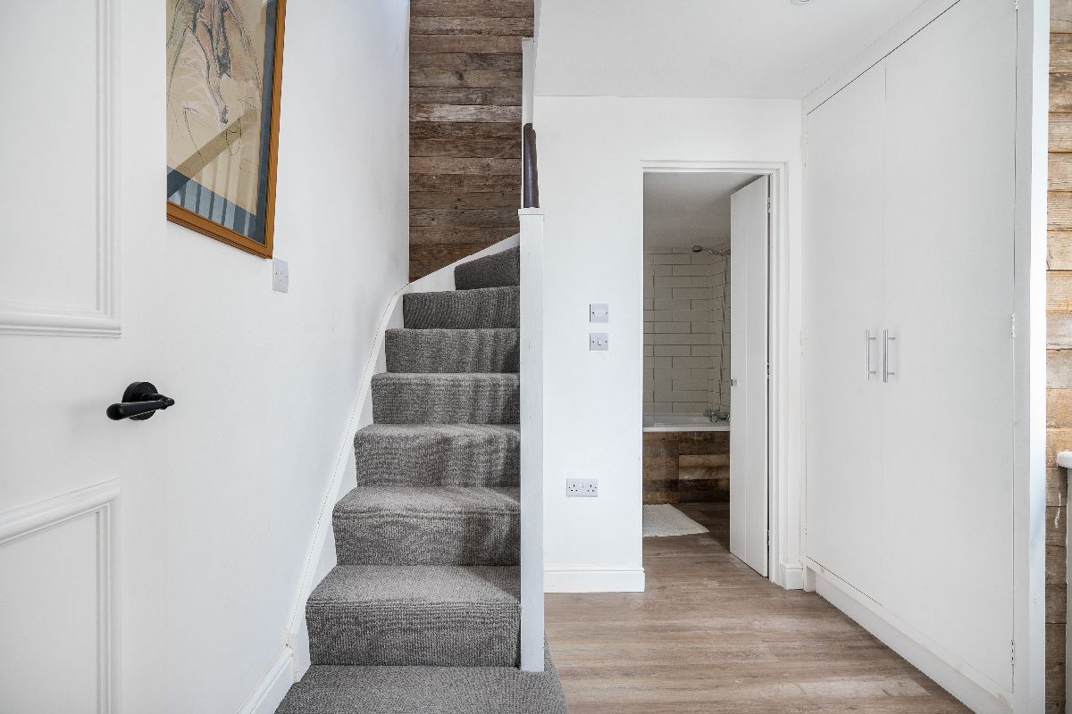 1 bed character property to rent in Mill Road, Salisbury  - Property Image 21