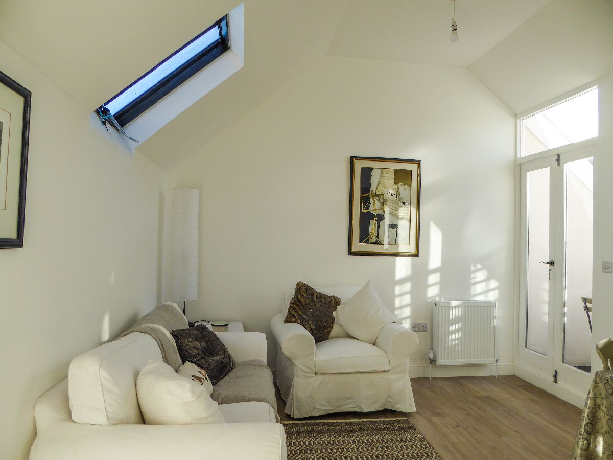 1 bed character property to rent in Mill Road  - Property Image 2