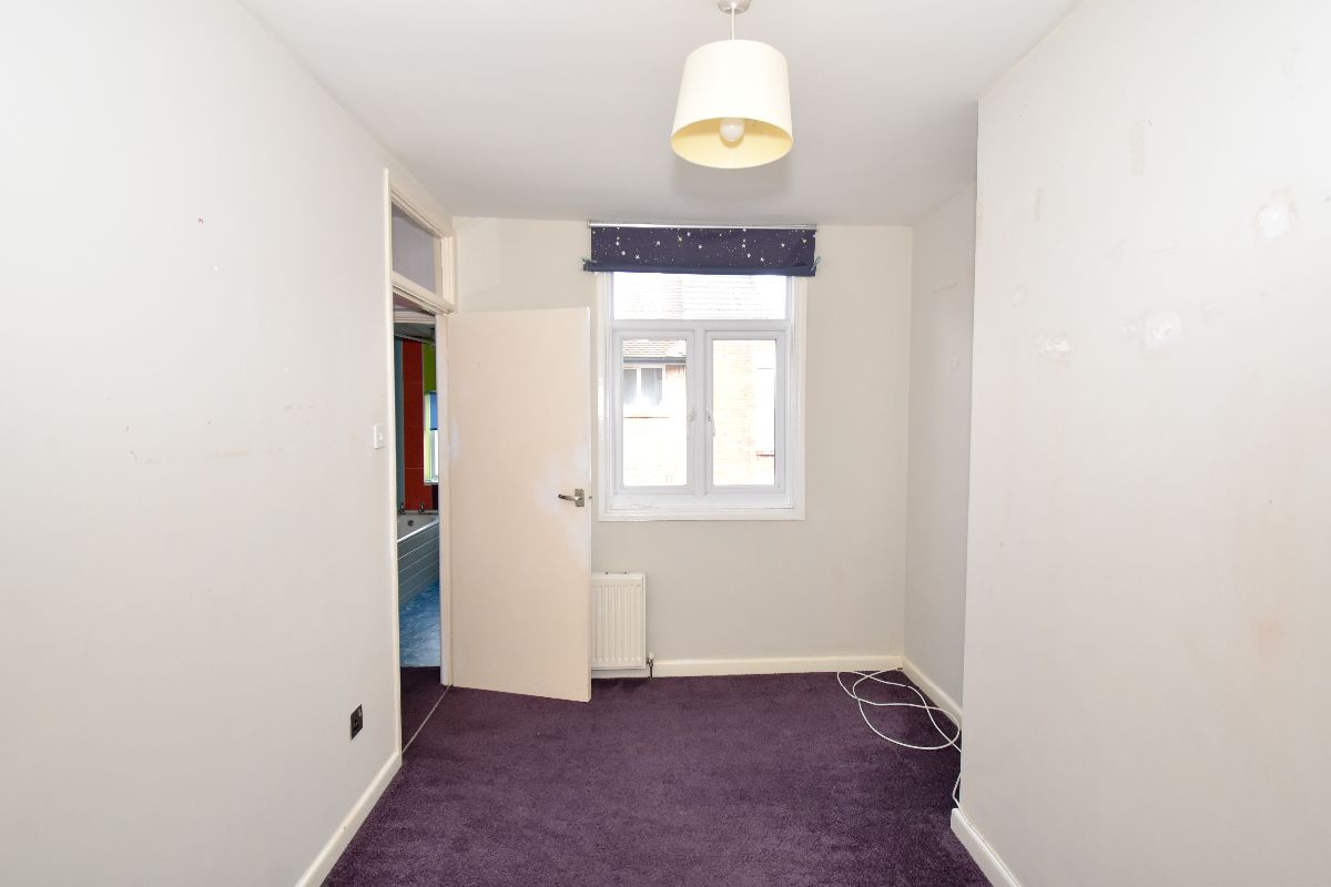 4 bed terraced house to rent in Trinity Street 6