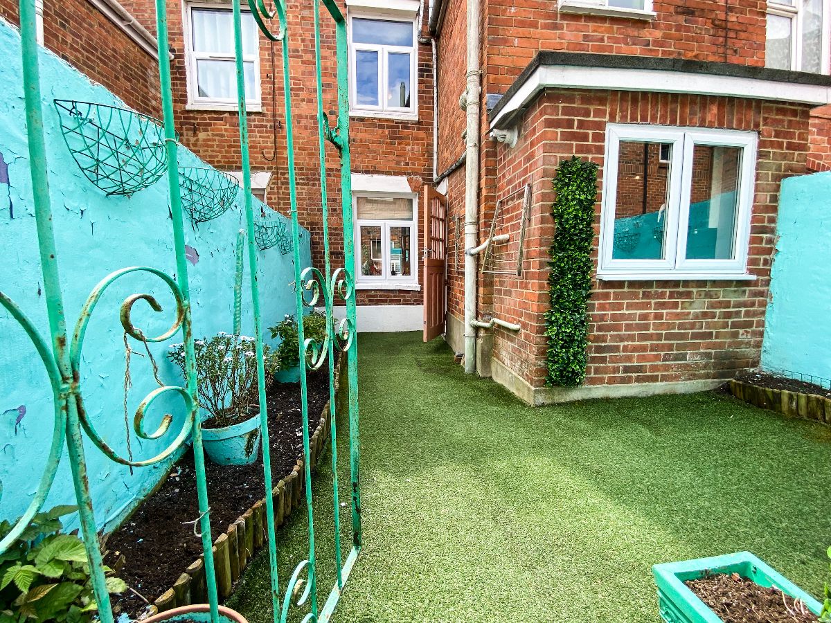 4 bed terraced house to rent in Trinity Street  - Property Image 12