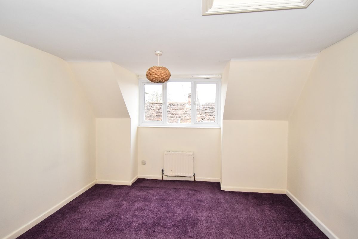 4 bed terraced house to rent in Trinity Street 10