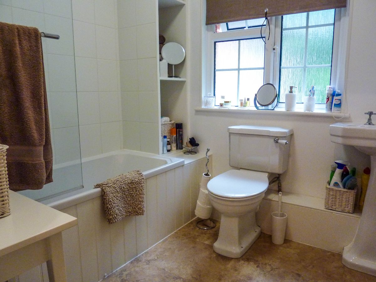 3 bed semi-detached house to rent in Home Dairy Cottages, Clarendon 7