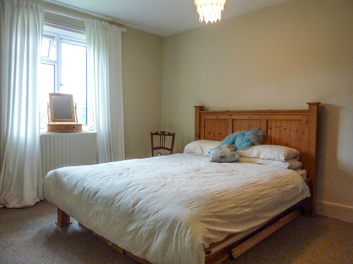 3 bed semi-detached house to rent in Home Dairy Cottages, Clarendon 6