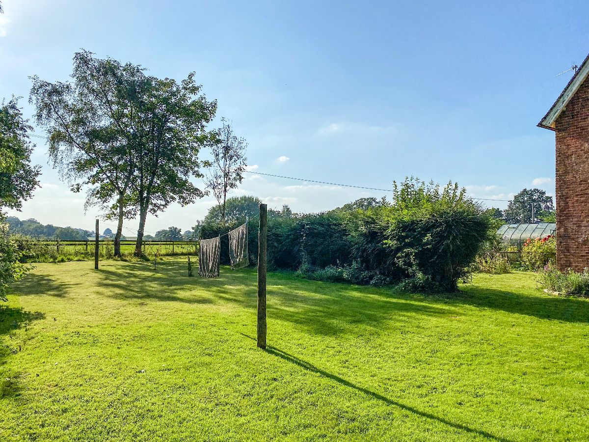 3 bed semi-detached house to rent in Home Dairy Cottages, Clarendon  - Property Image 9