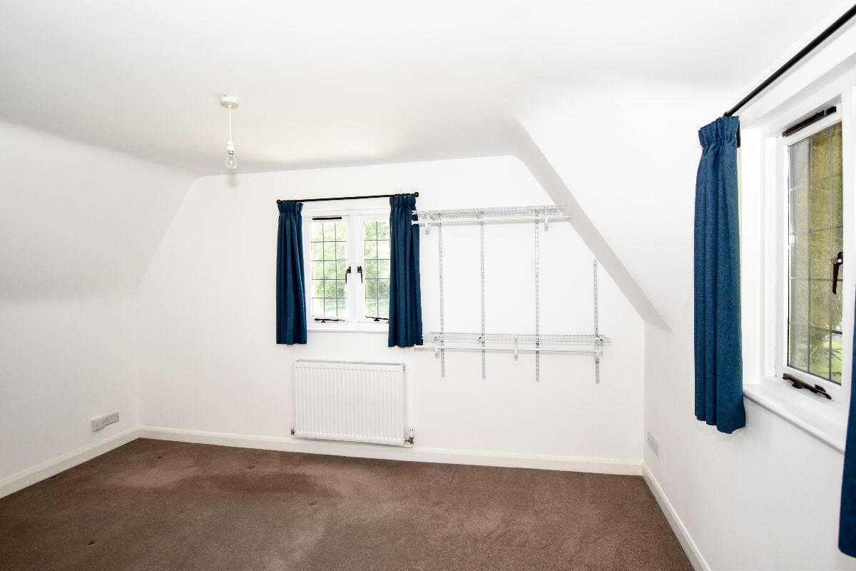2 bed cottage to rent in Alderbury Lodge, Clarendon Park 8
