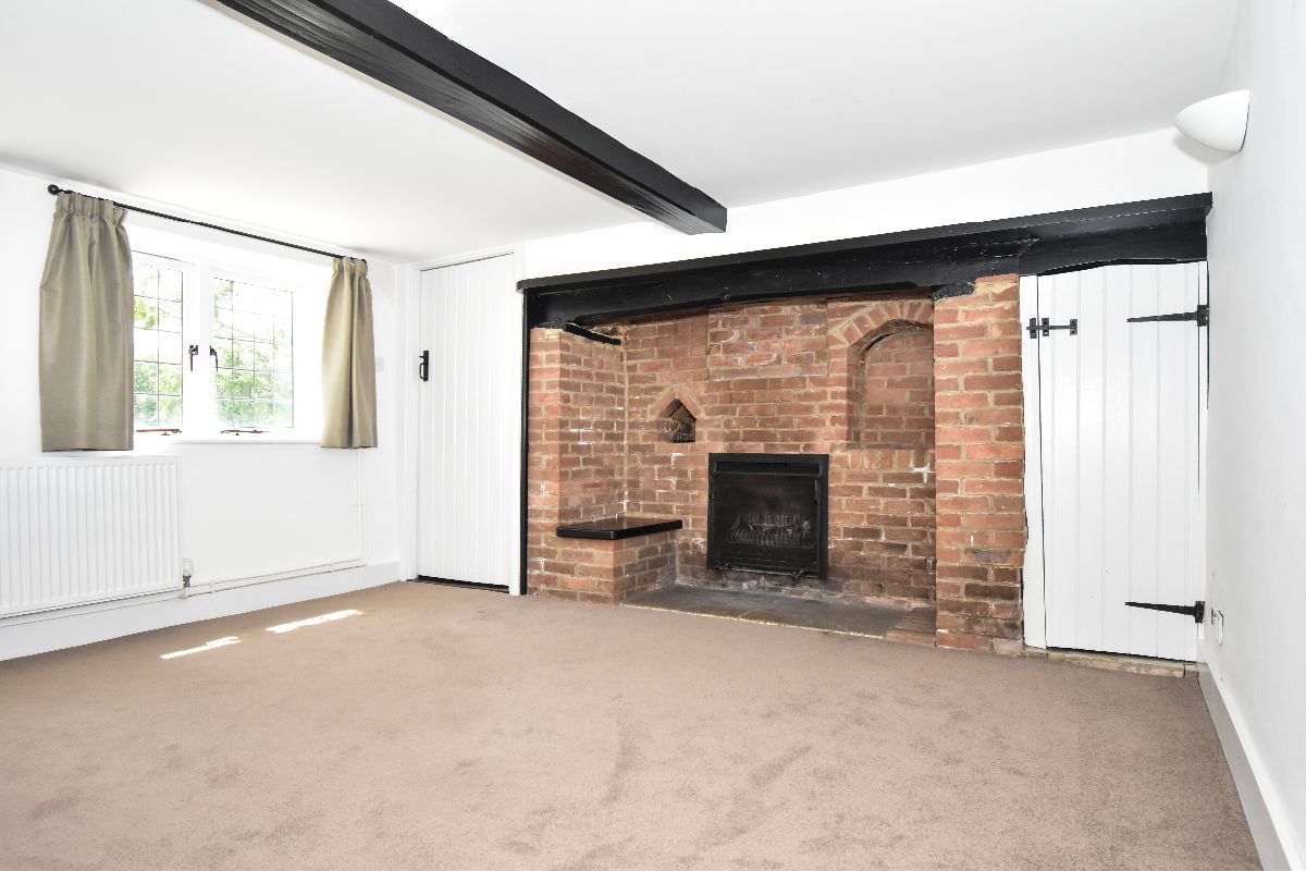 2 bed cottage to rent in Alderbury Lodge, Clarendon Park  - Property Image 7