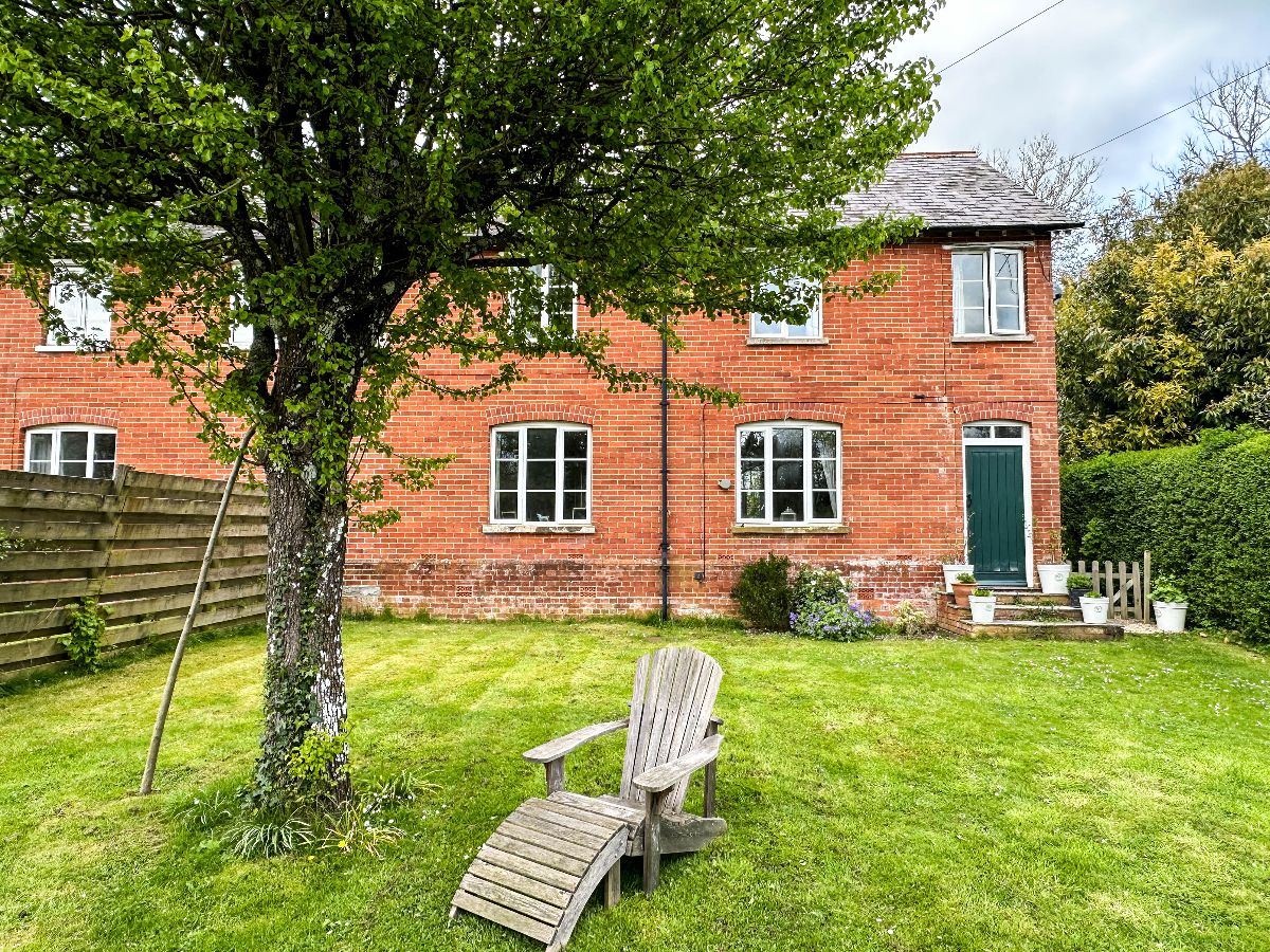 4 bed character property to rent in Keepers Cottage, Clarendon Park