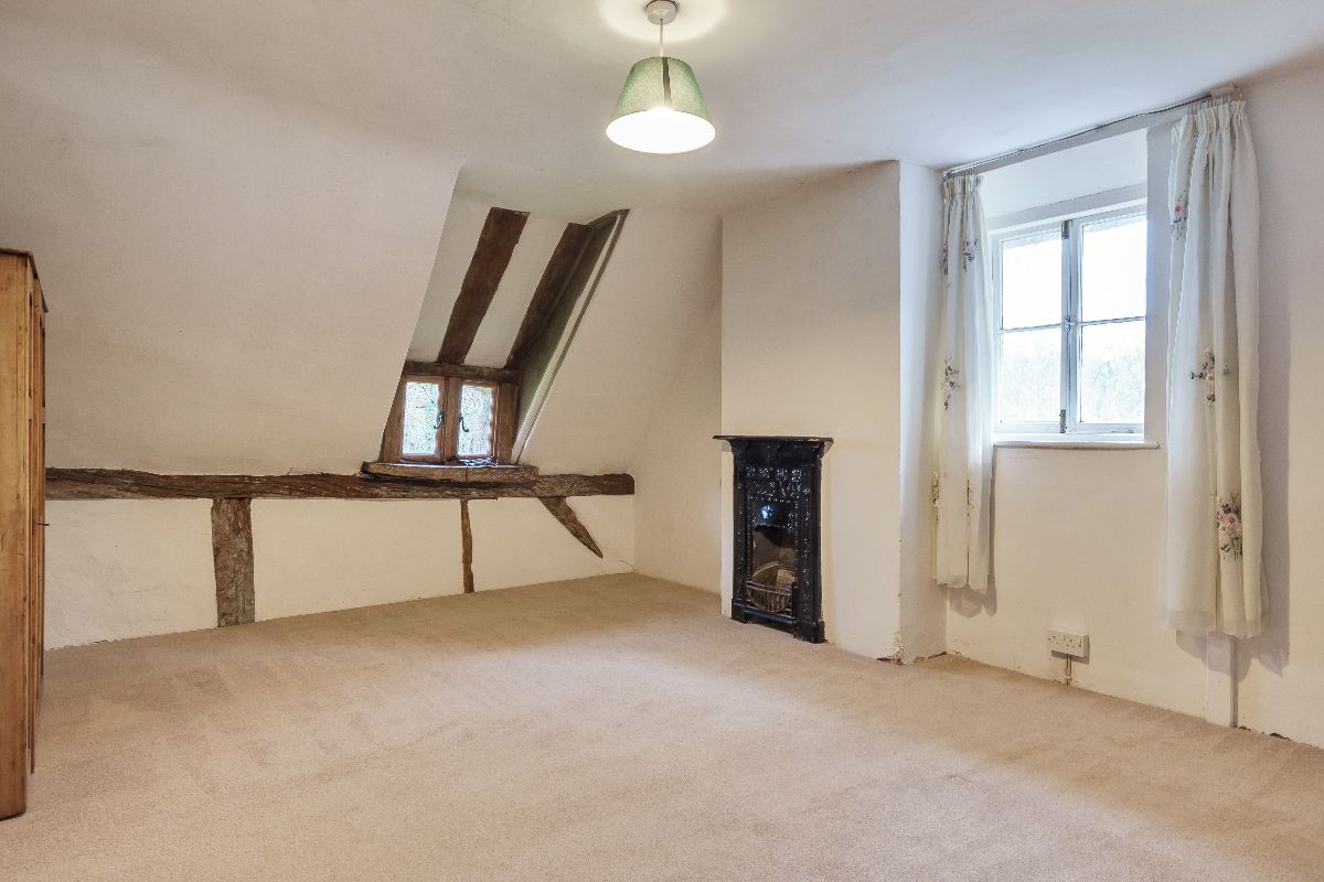 3 bed cottage for sale in Smallbrook Farmhouse, Hamptworth Road, Landford, Salisbury  - Property Image 20