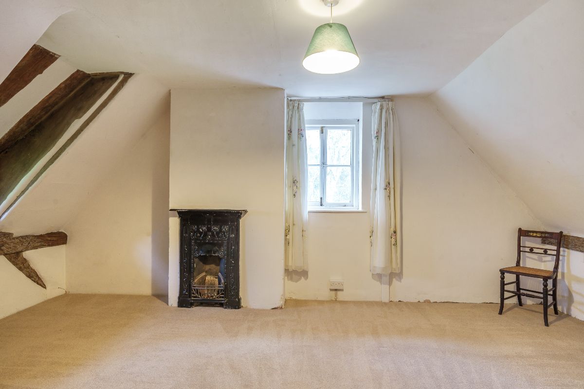 3 bed cottage for sale in Smallbrook Farmhouse, Hamptworth Road, Landford, Salisbury  - Property Image 24