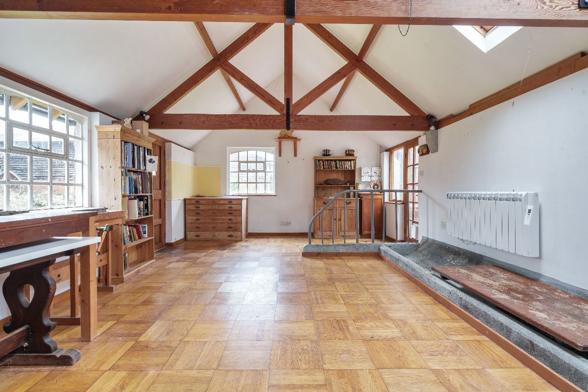 3 bed cottage for sale in Smallbrook Farmhouse, Hamptworth Road, Landford, Salisbury  - Property Image 17
