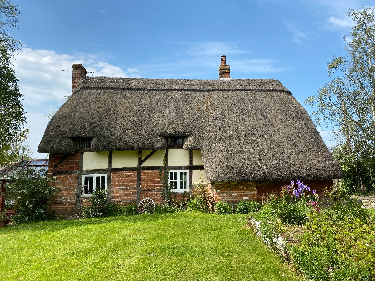 3 bed cottage for sale in Smallbrook Farmhouse, Hamptworth Road, Landford, Salisbury  - Property Image 31