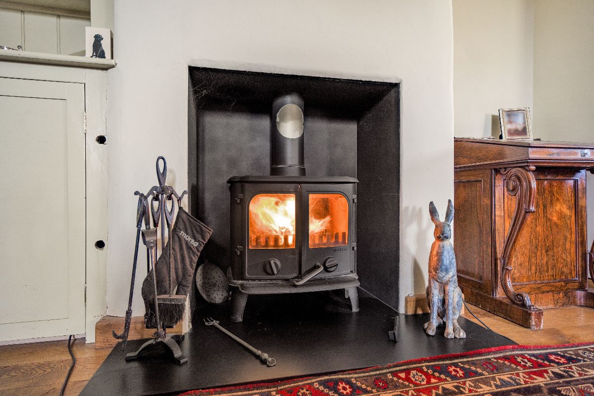 4 bed end of terrace house for sale in Court Street, Tisbury, Salisbury  - Property Image 8