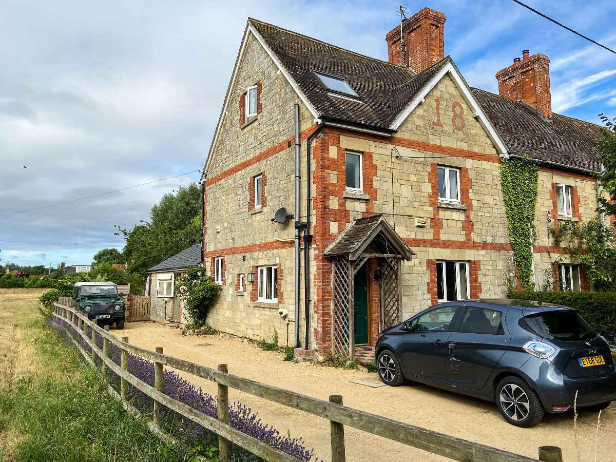 4 bed end of terrace house for sale in Court Street, Tisbury, Salisbury 1