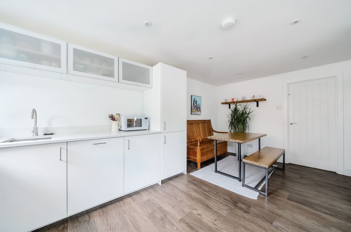 2 bed character property for sale in Crow Lane, Wilton 12