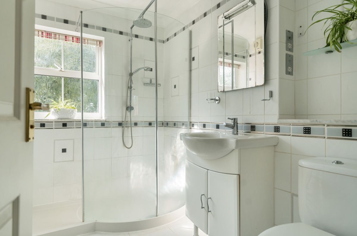 5 bed detached house for sale in Merrifield Road, Ford 17