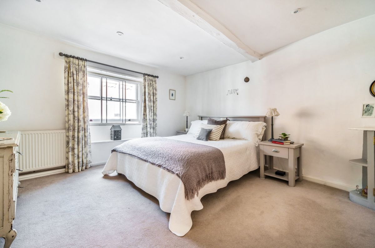 4 bed character property for sale in 5-7 West Street, Wilton 12