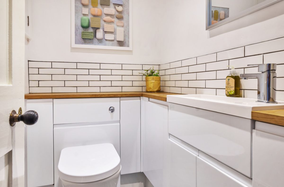 4 bed character property for sale in 5-7 West Street, Wilton  - Property Image 17