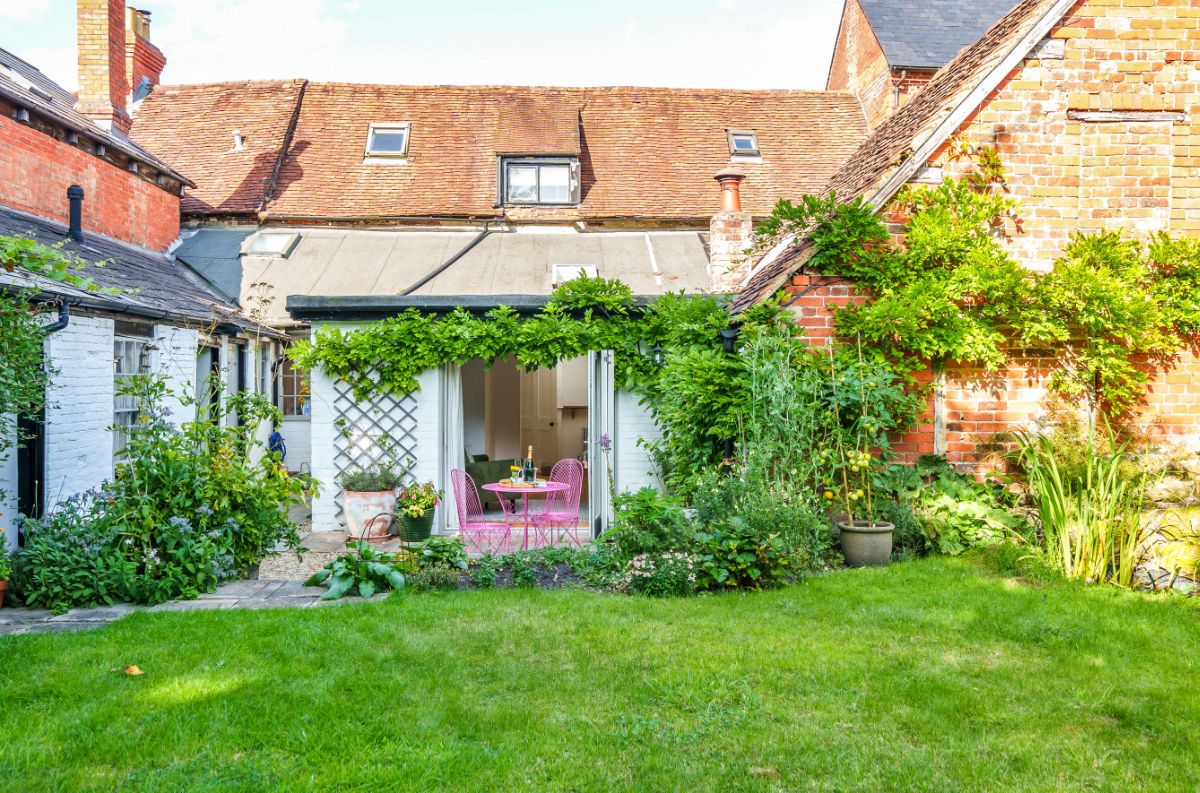 4 bed character property for sale in 5-7 West Street, Wilton  - Property Image 20