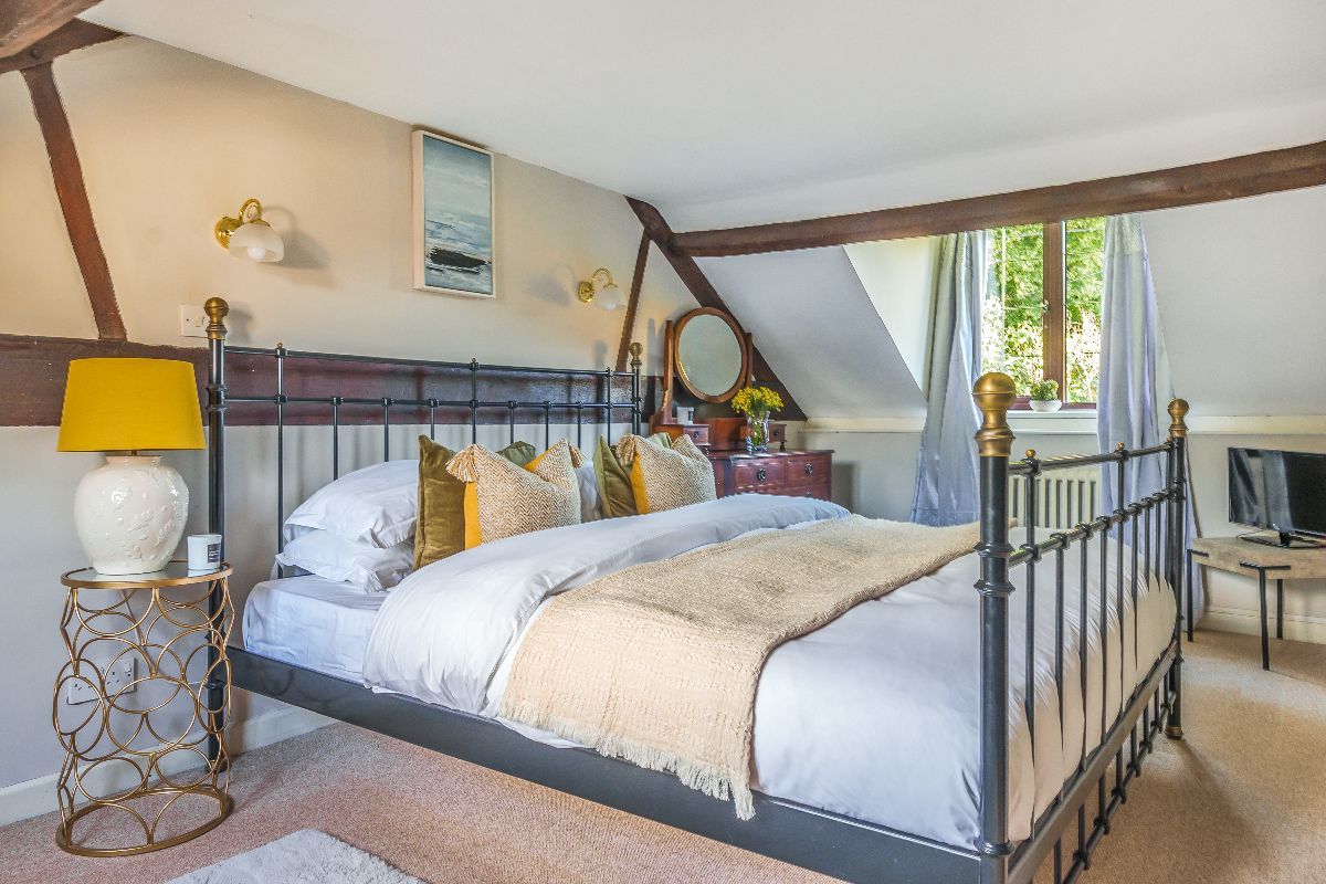 5 bed detached house for sale in Park Lane, Heytesbury, Warminster 8