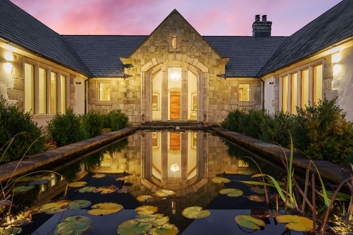 4 bed detached house for sale in Jesolo, Hanging Langford 1