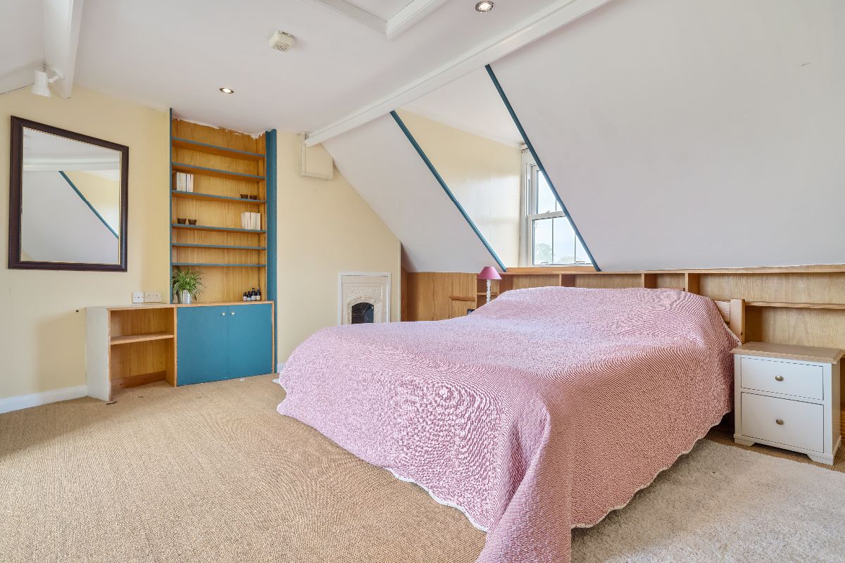 5 bed end of terrace house for sale in North Street, Wilton, Salisbury  - Property Image 7