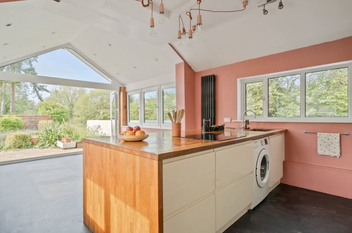 5 bed end of terrace house for sale in North Street, Wilton, Salisbury 3