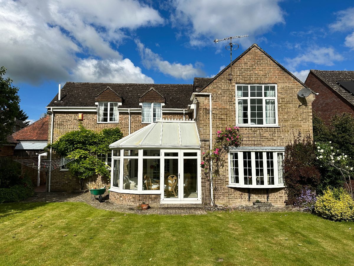 3 bed detached house for sale in Ebblemead, Salisbury  - Property Image 13