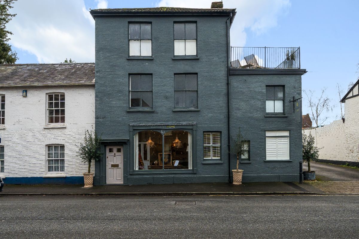 3 bed character property for sale in 31 West Street, Wilton, Salisbury 1