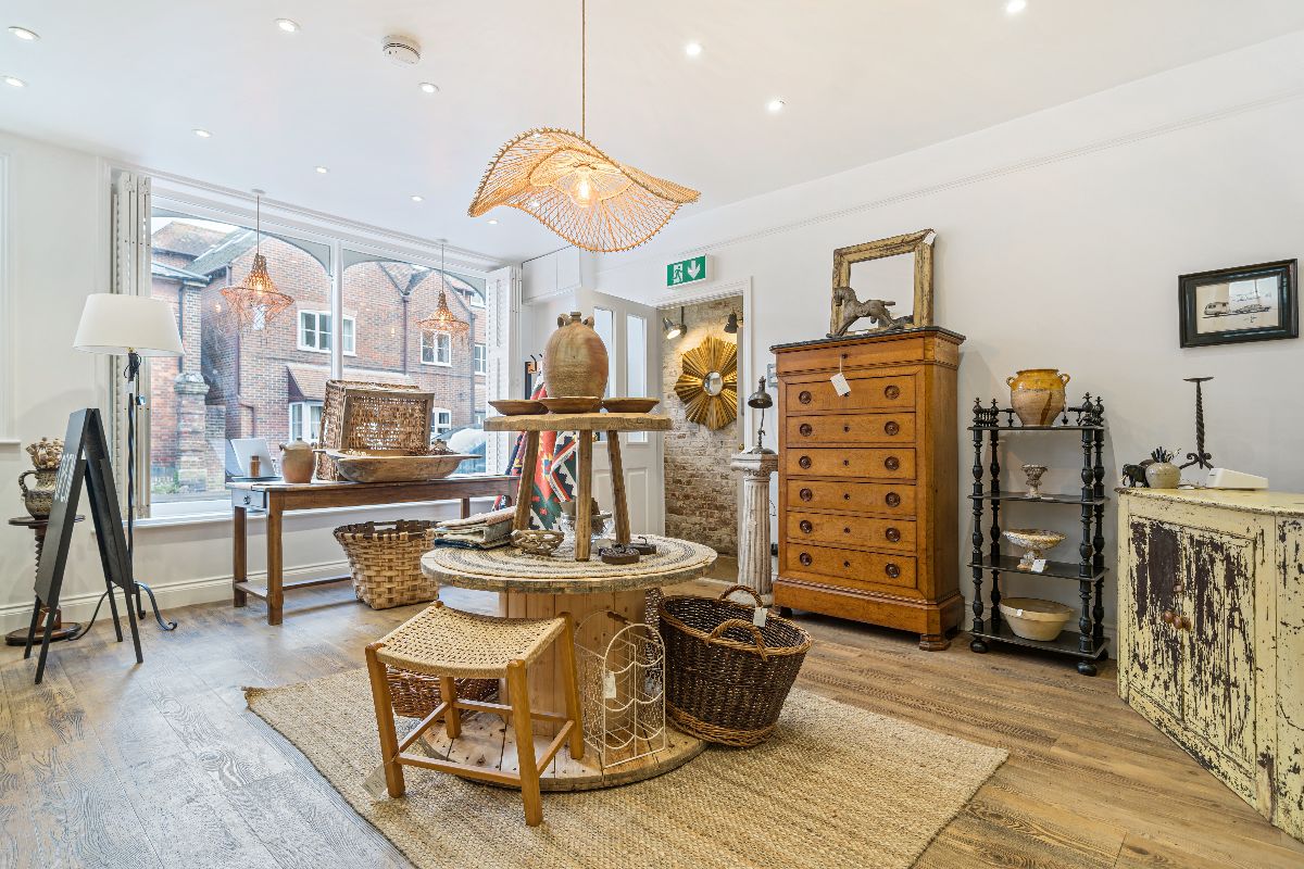 3 bed character property for sale in 31 West Street, Wilton, Salisbury 2