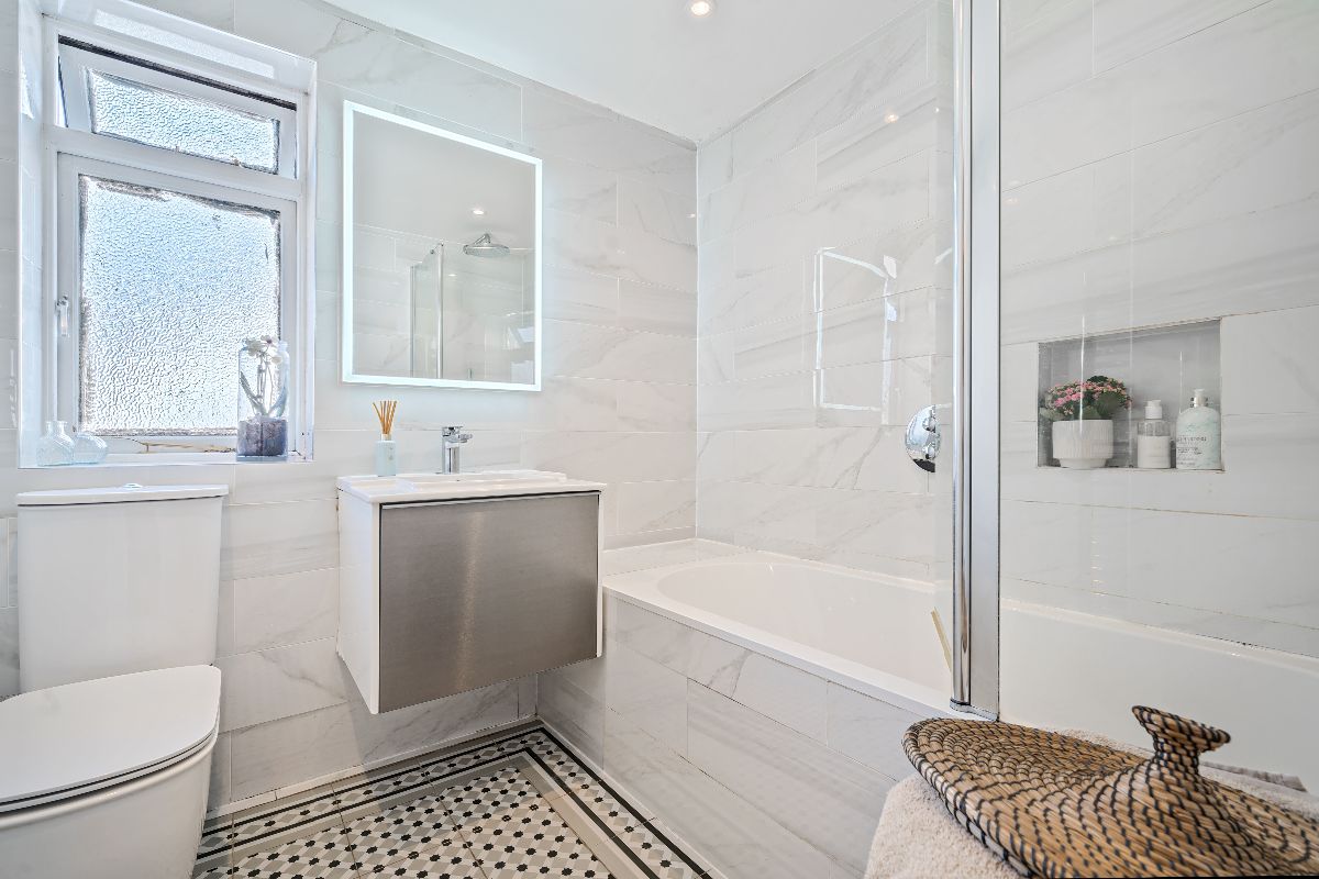 3 bed character property for sale in 31 West Street, Wilton, Salisbury 5