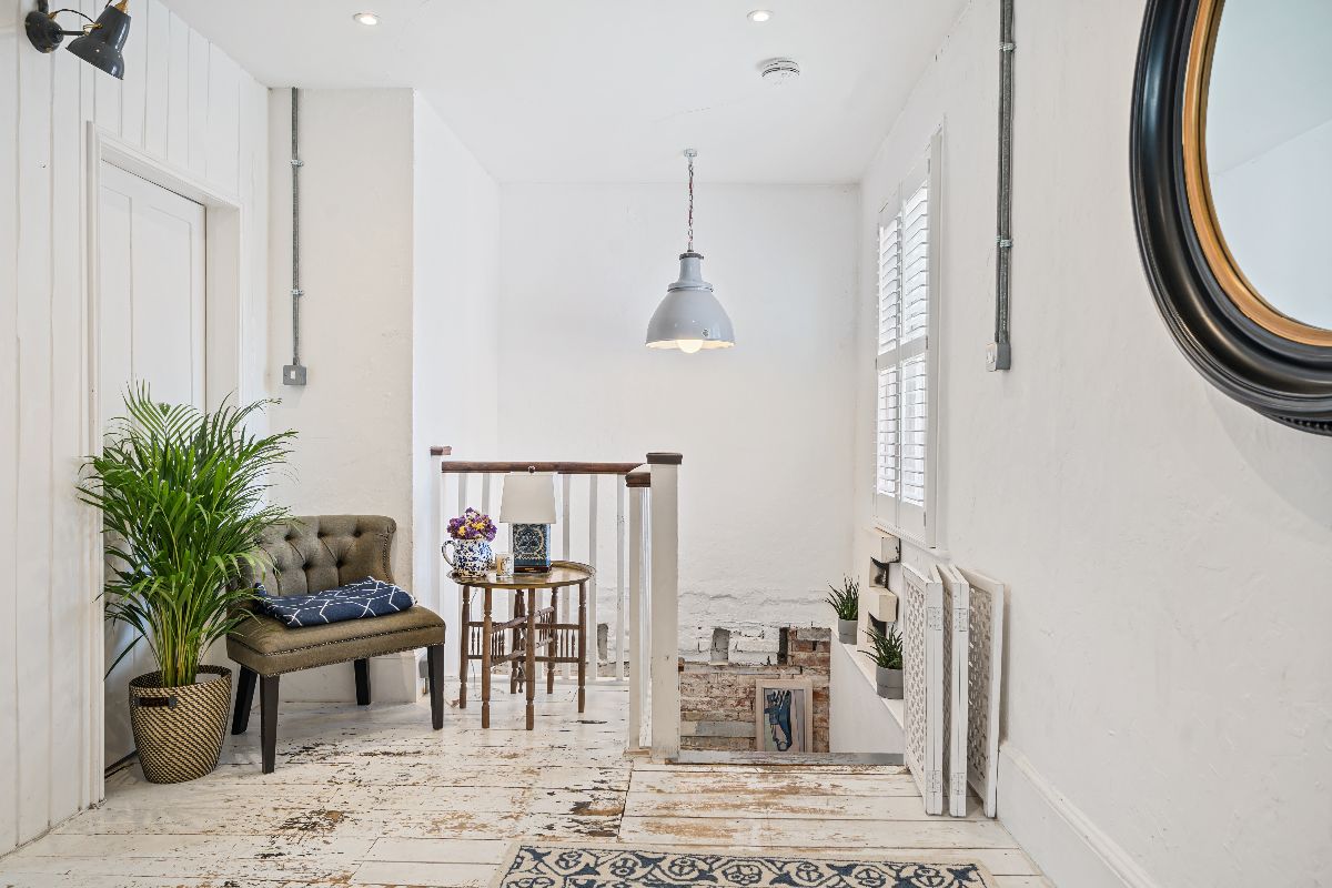 3 bed character property for sale in 31 West Street, Wilton, Salisbury - Property Image 1