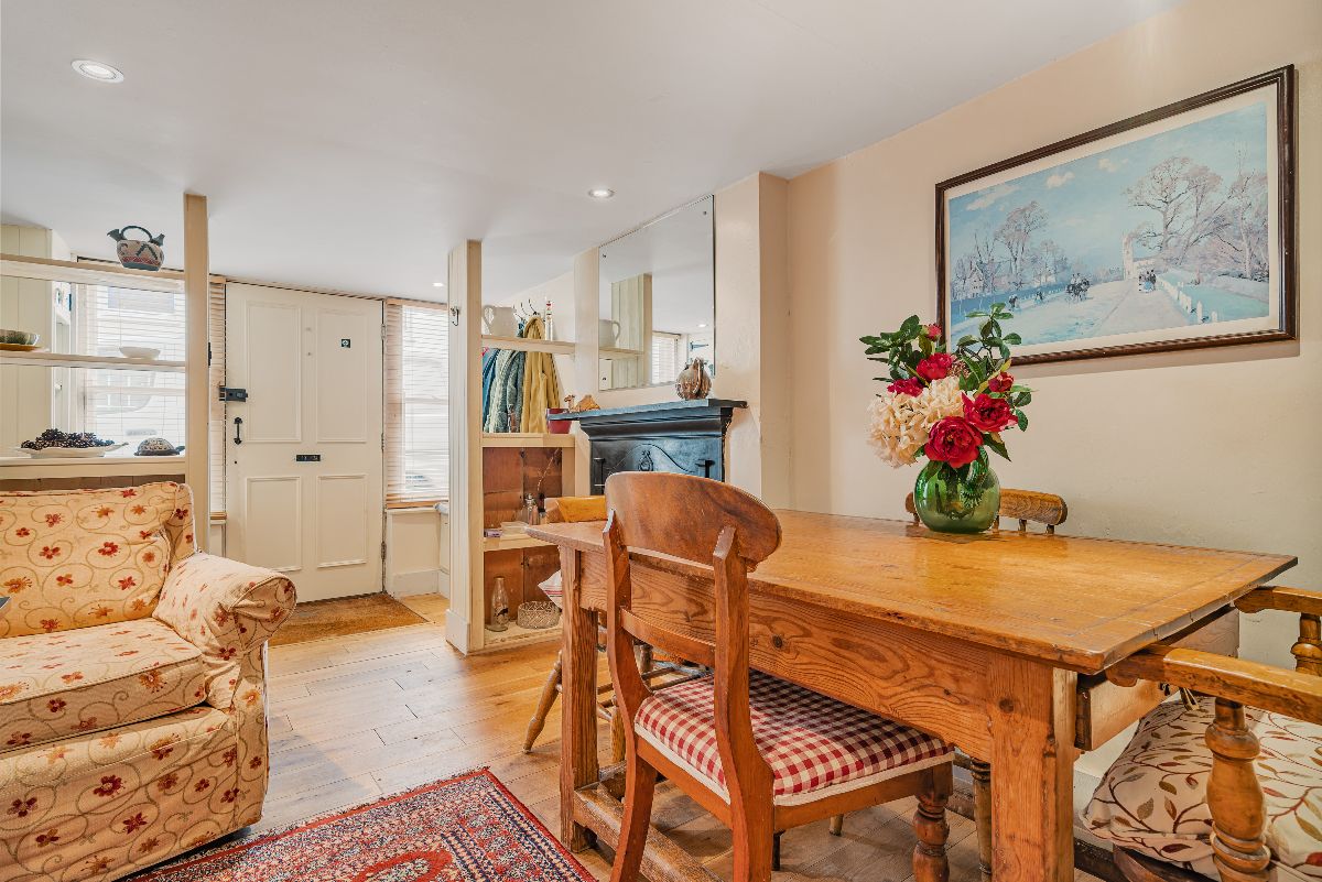 2 bed cottage for sale in North Street, Wilton, Salisbury 2