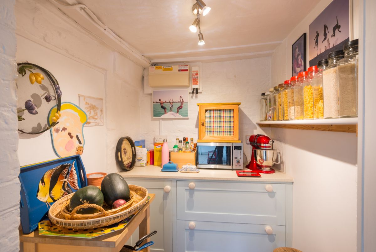 5 bed character property for sale in The Clock House 11