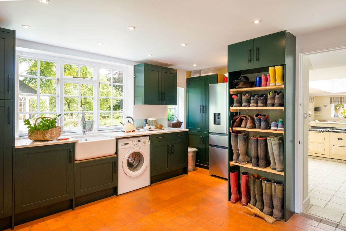 5 bed character property for sale in The Clock House 12