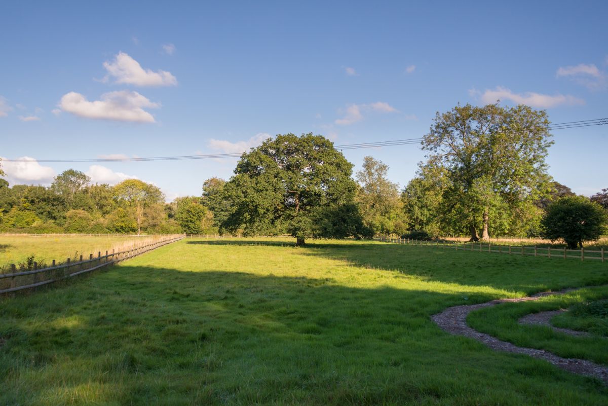 5 bed character property for sale in The Clock House 32