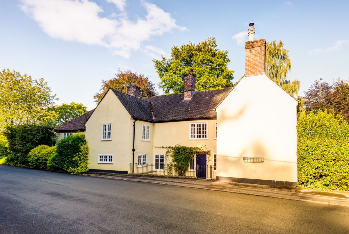 5 bed character property for sale in The Clock House  - Property Image 37