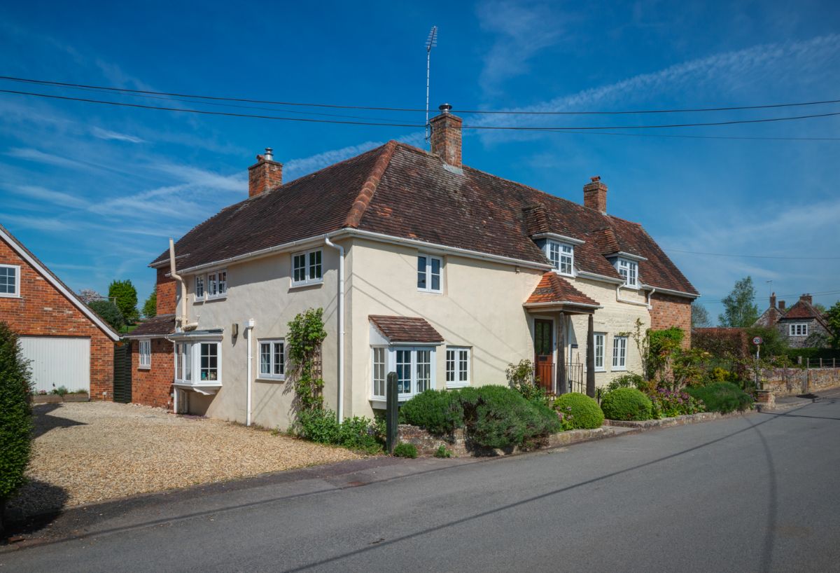 5 bed character property for sale in Brambles, South Street, Great Wishford, Salisbury