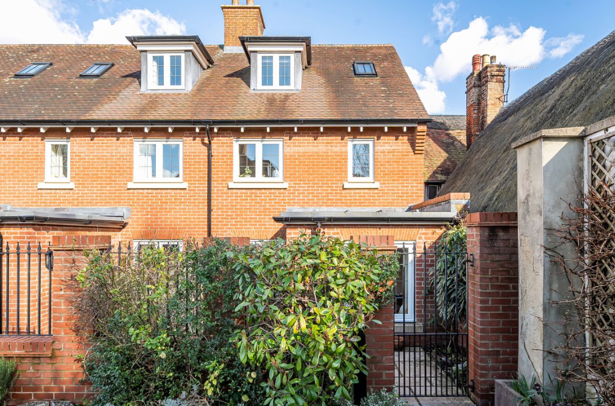 3 bed house for sale in Florence Mews, Wilton, Salisbury 12