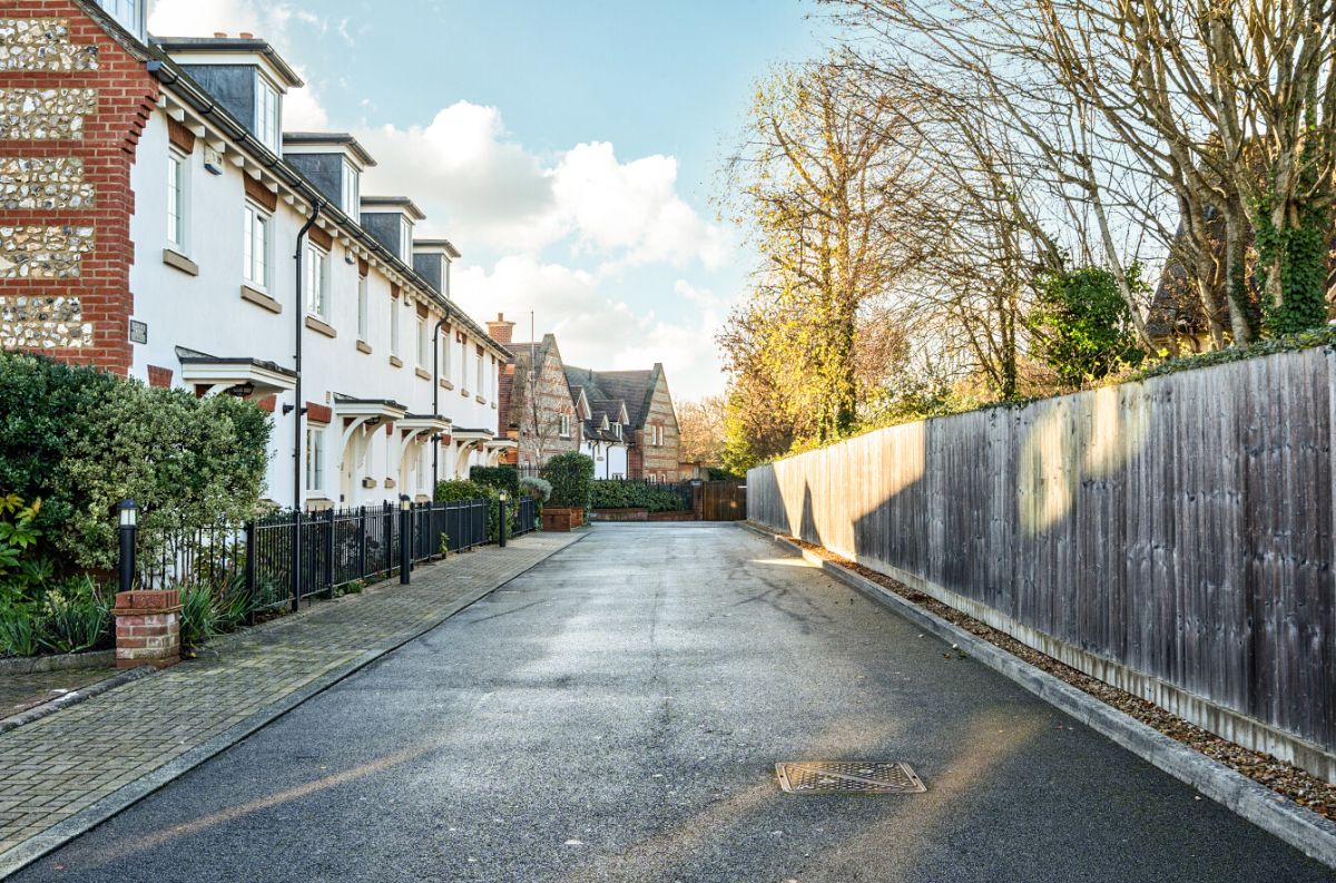 3 bed house for sale in Florence Mews, Wilton, Salisbury  - Property Image 14