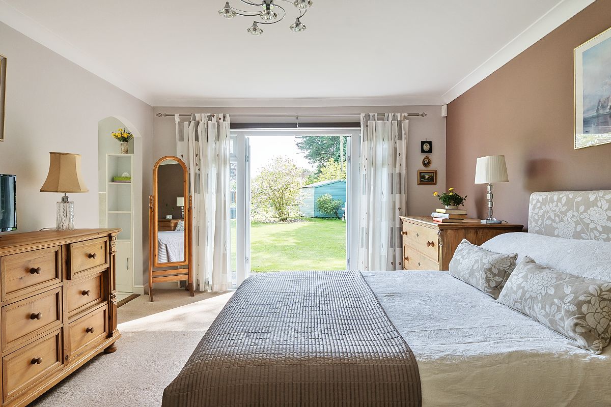 3 bed bungalow for sale in Rock Lane, Warminster 1