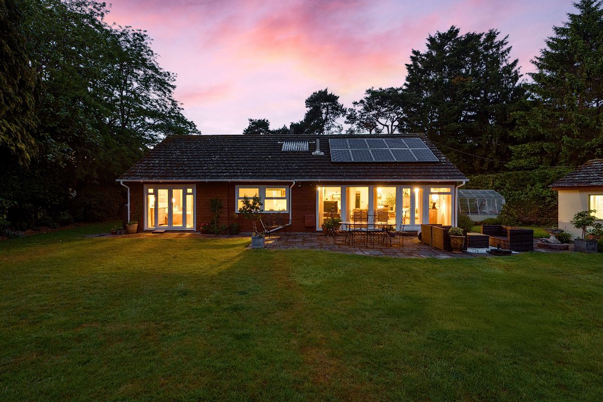 3 bed bungalow for sale in Rock Lane, Warminster 14