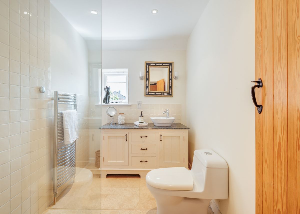 5 bed house for sale in Coombe Cottage, Hanging Langford Salisbury  - Property Image 14