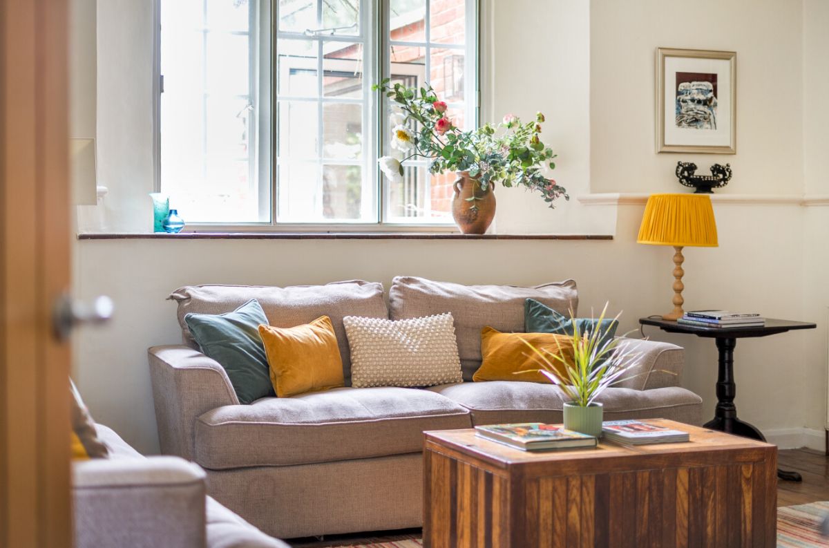 5 bed house for sale in The Old School, Winterbourne Stoke 4