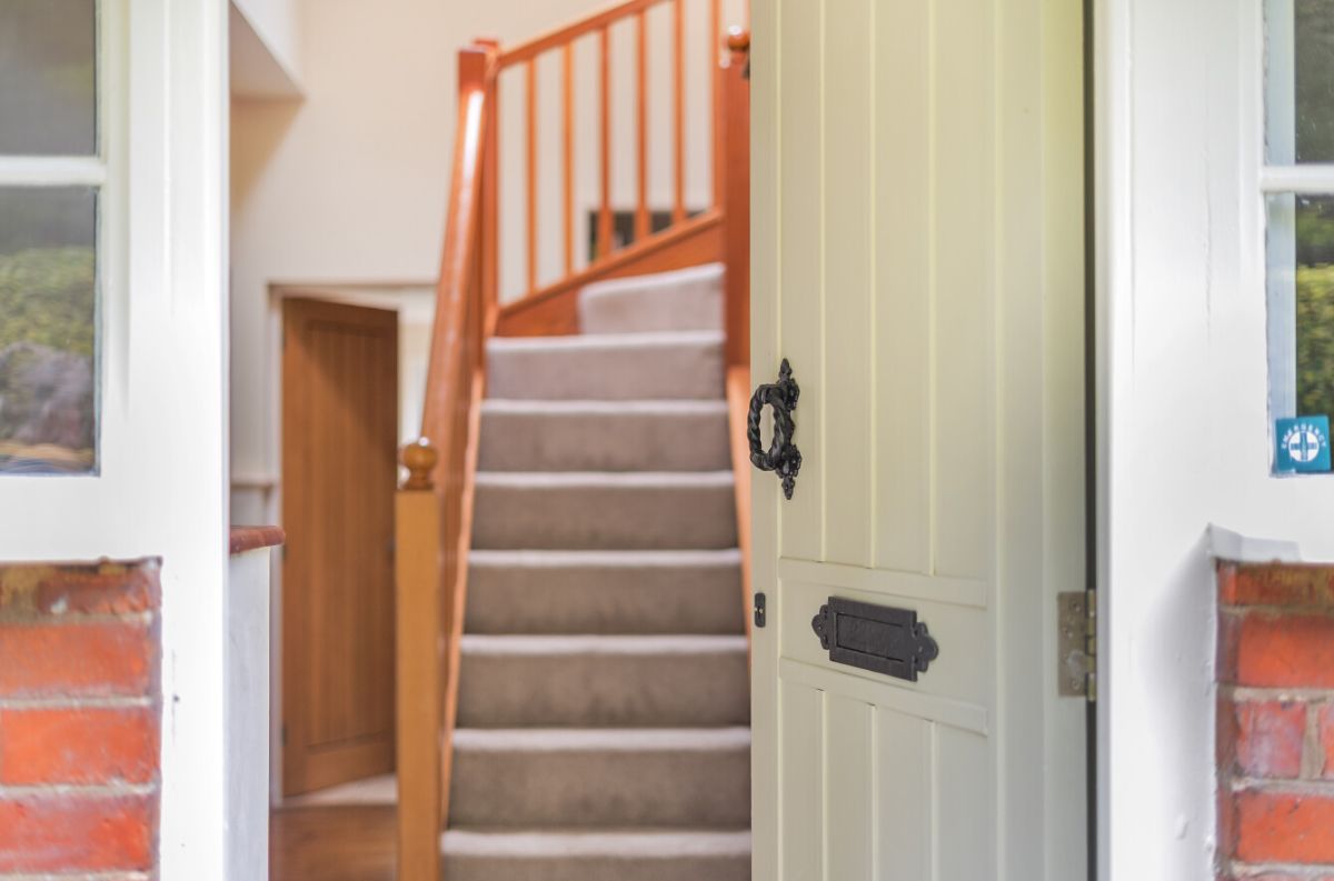 5 bed house for sale in The Old School, Winterbourne Stoke 3