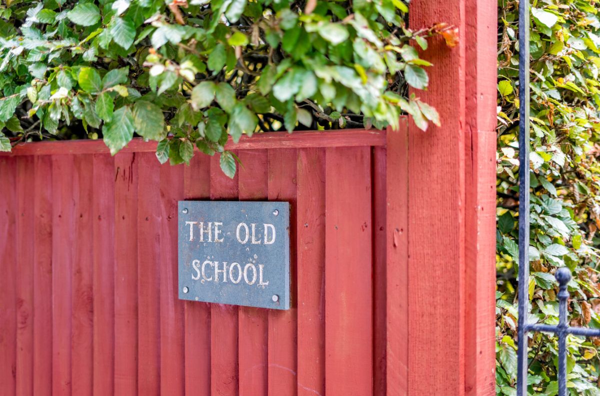 5 bed house for sale in The Old School, Winterbourne Stoke 1