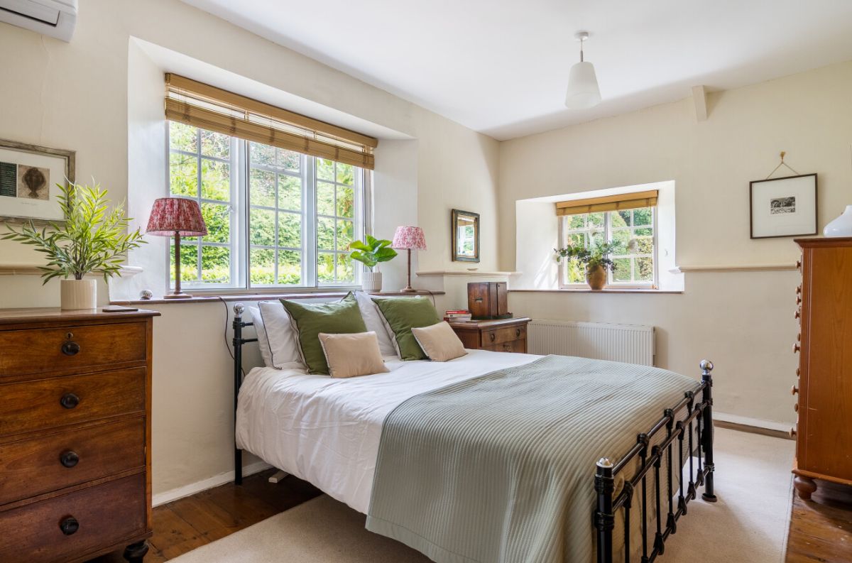 5 bed house for sale in The Old School, Winterbourne Stoke 21