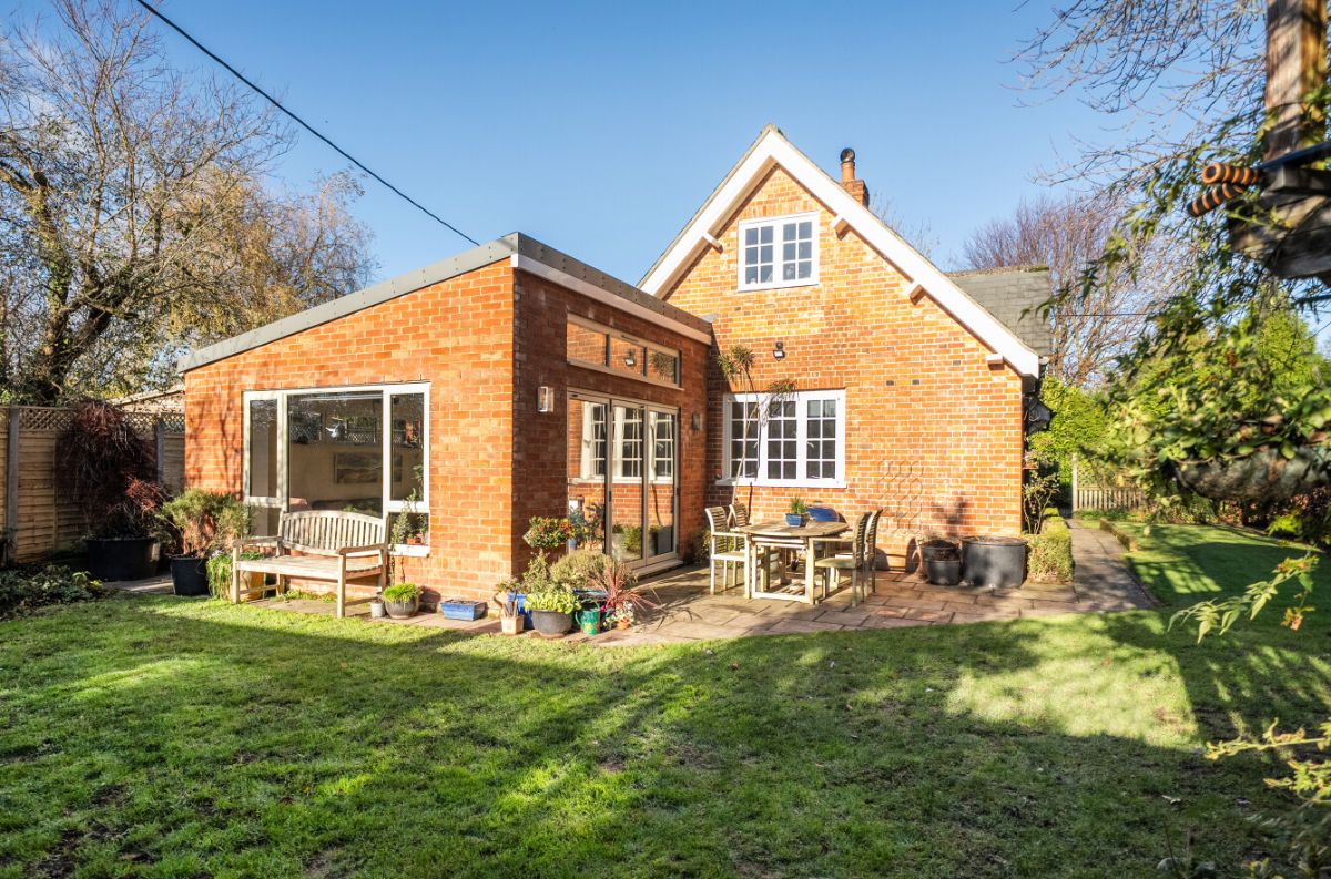 5 bed house for sale in The Old School, Winterbourne Stoke 29