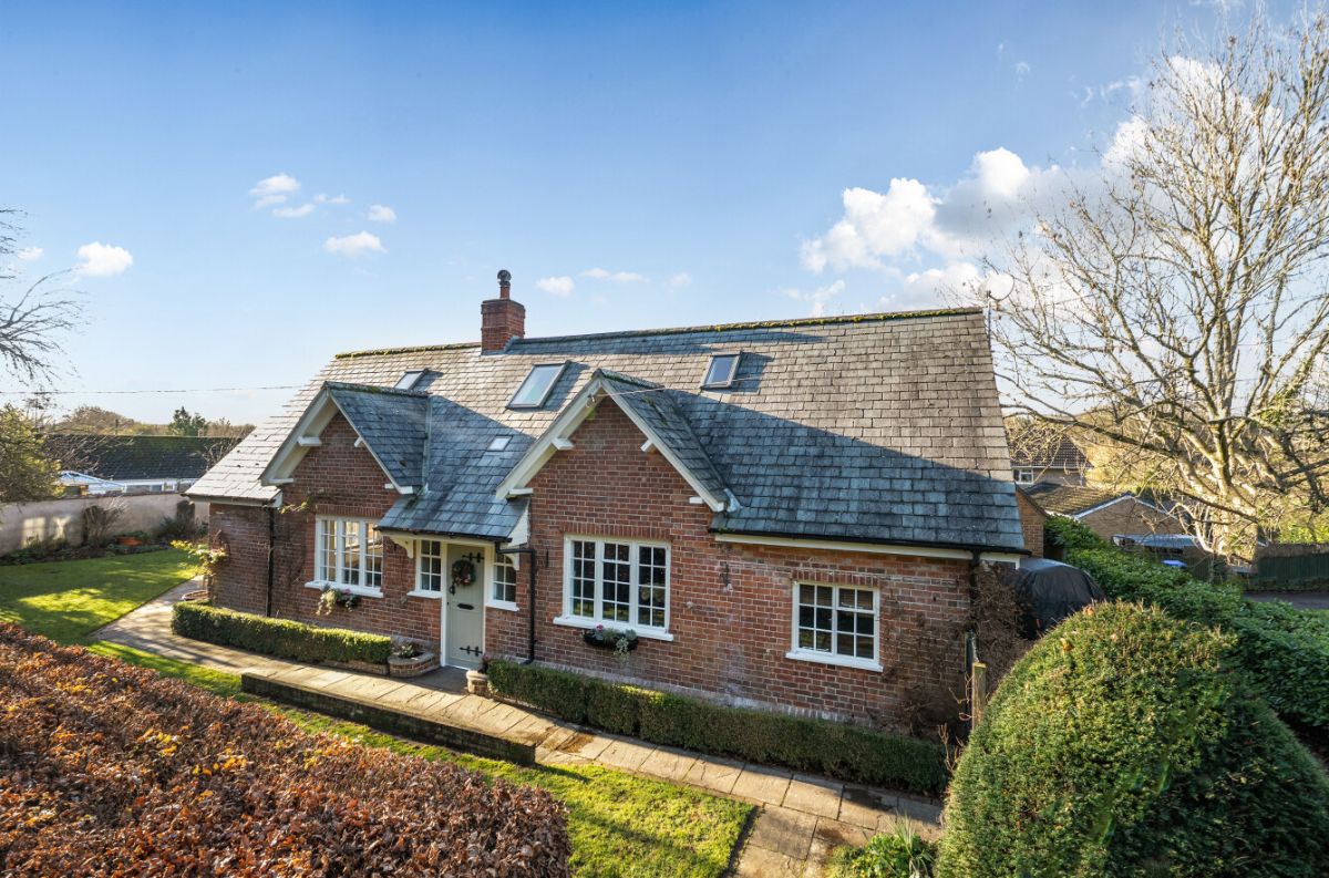 5 bed house for sale in The Old School, Winterbourne Stoke