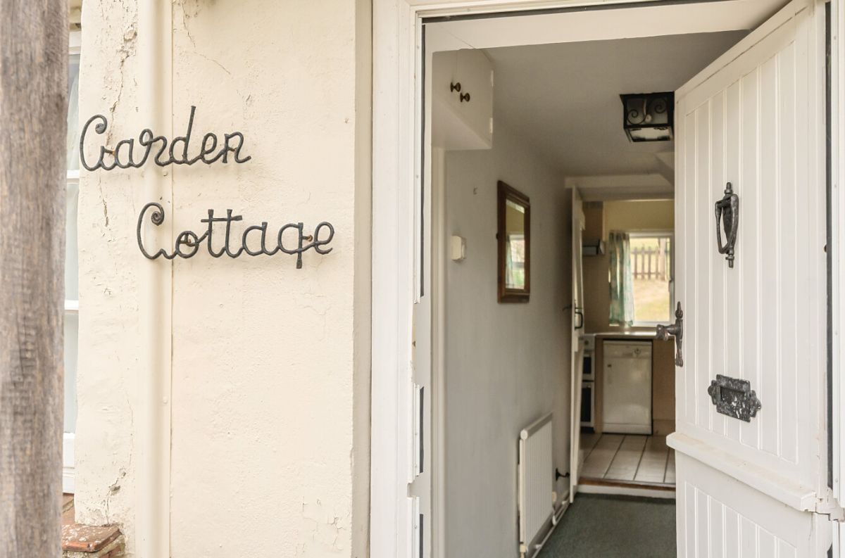 2 bed cottage for sale in Garden Cottage, Rockbourne 2